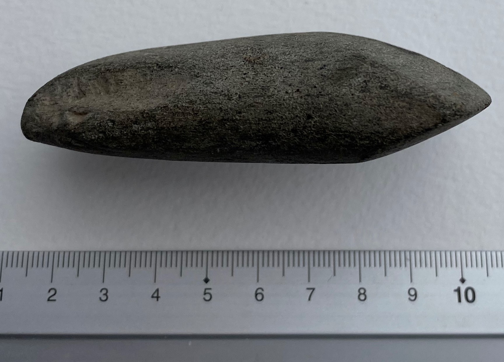 Steinbeil Fismecke 1942 aus der geologischen Sammlung Carl Kaese